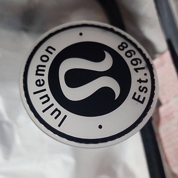 Lululemon NWT! "The Everwhere Clear Belt Bag" - Picture 15 of 16